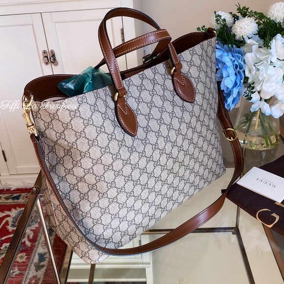 Handbags - Authentic Gucci bag